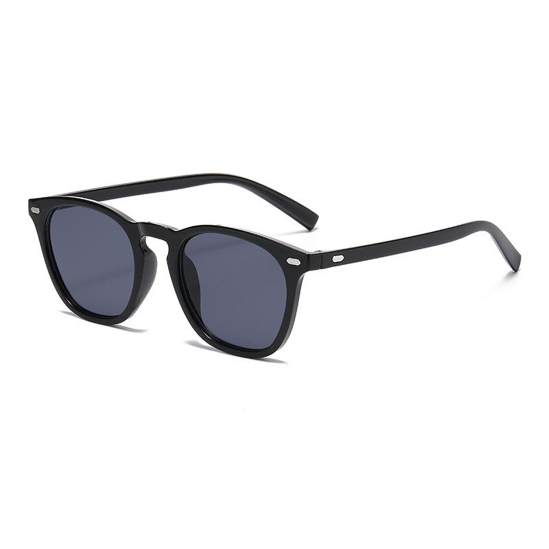 New Fashion Square Classic Plastic Frame Women Sunglasses For Men Daily Life Shades Eyewear Accessories