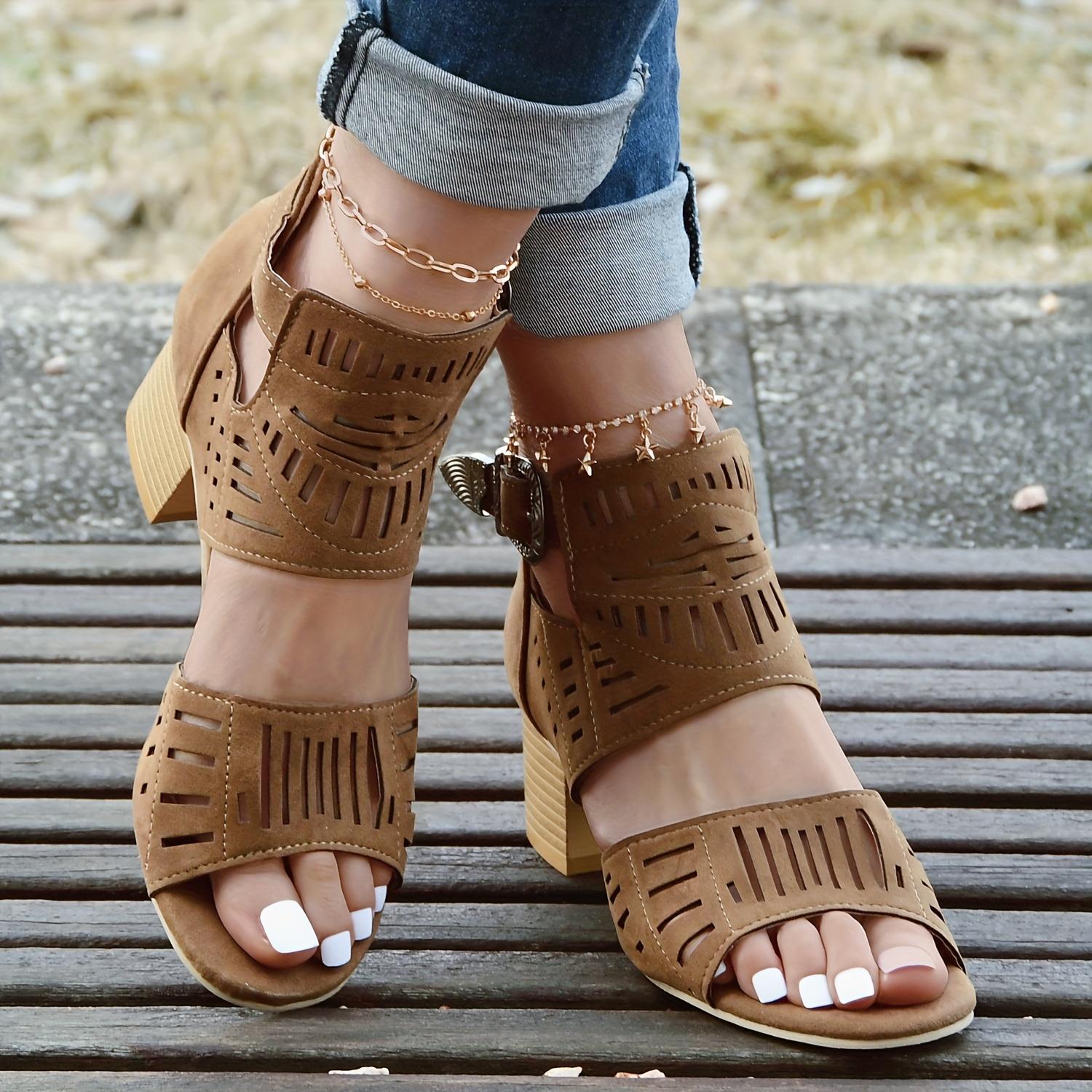 Женские туфли на высоком каблуке с ажурной отделкой — фото 12