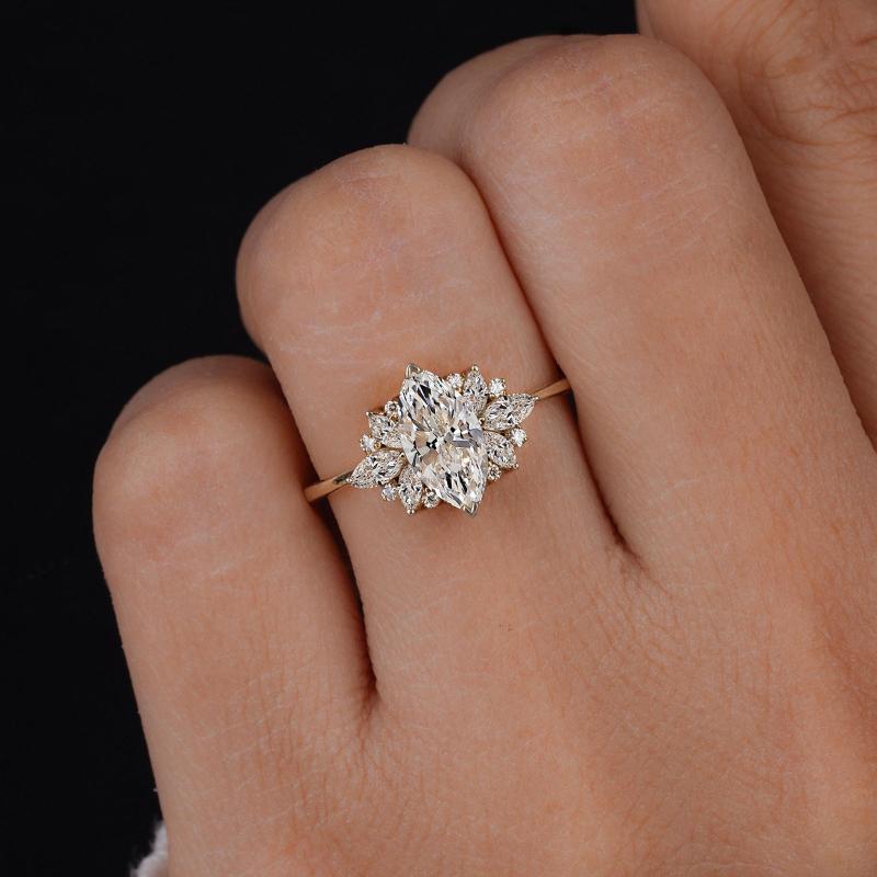 Luxurious Sparkling Zircon Inlaid Women's Ring, Suitable for Brides' Engagement, Wedding, Banquet Jewelry Gifts
