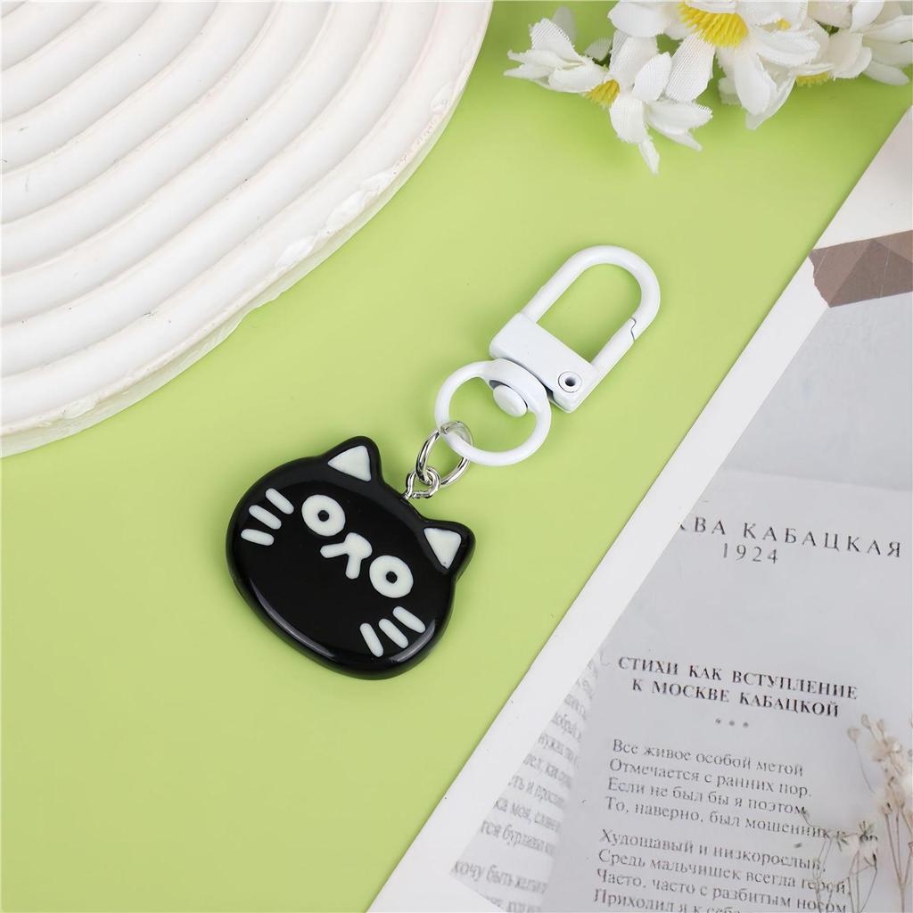 Cute Cartoon Kitten & Fish Keychain Pendant - Black & White Design for Backpacks, Couples, & Students