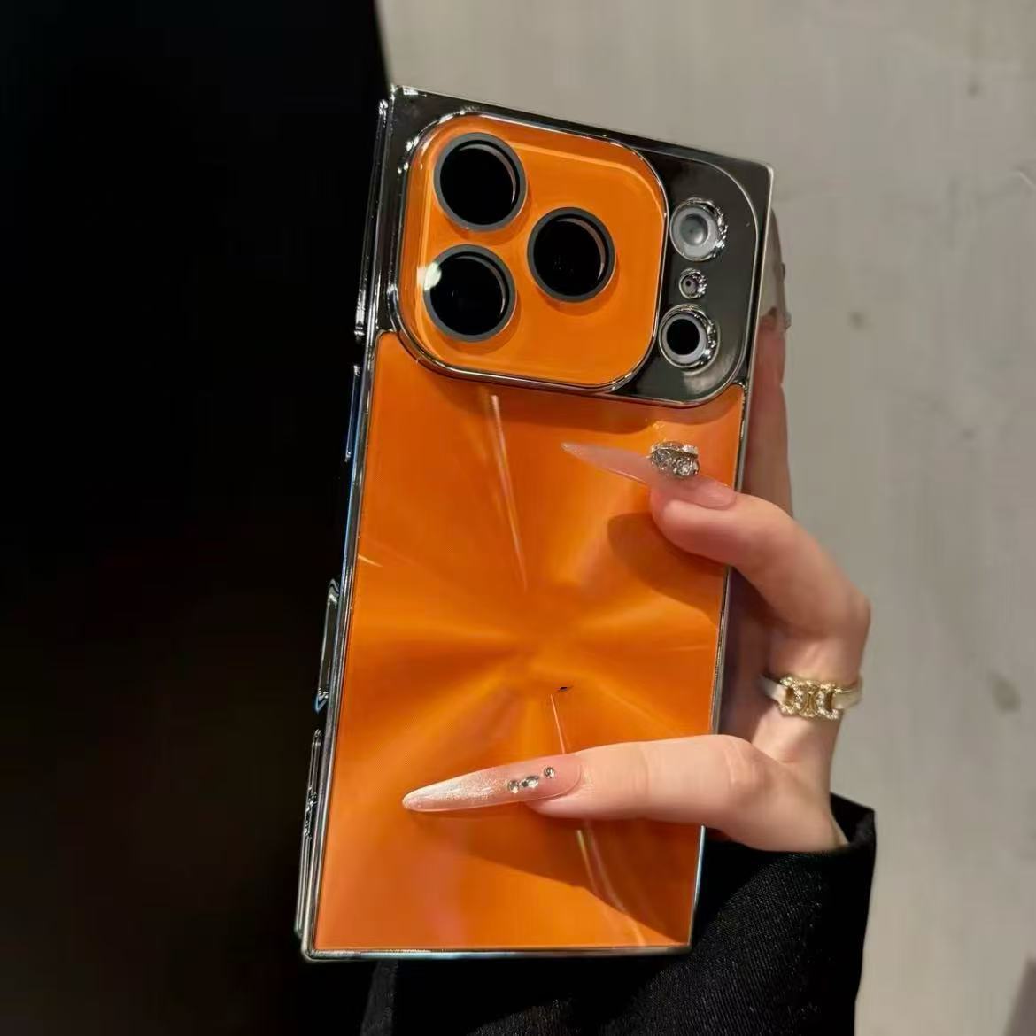 

Aurora electroplating is suitable for iPhone17Pro mobile phone case Apple 16Pro advanced sense CD pattern 15Pro laser 14p 13pro max【 6.7inch 】 помаранчевий