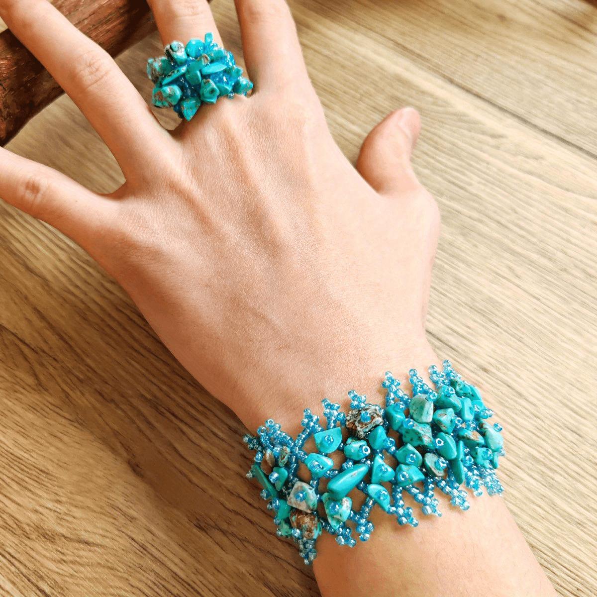 2Pcs Stone Ring and Bracelet Set, Natural Stone Crystal Material, Bohemian Style, Women s Ring and Bracelet