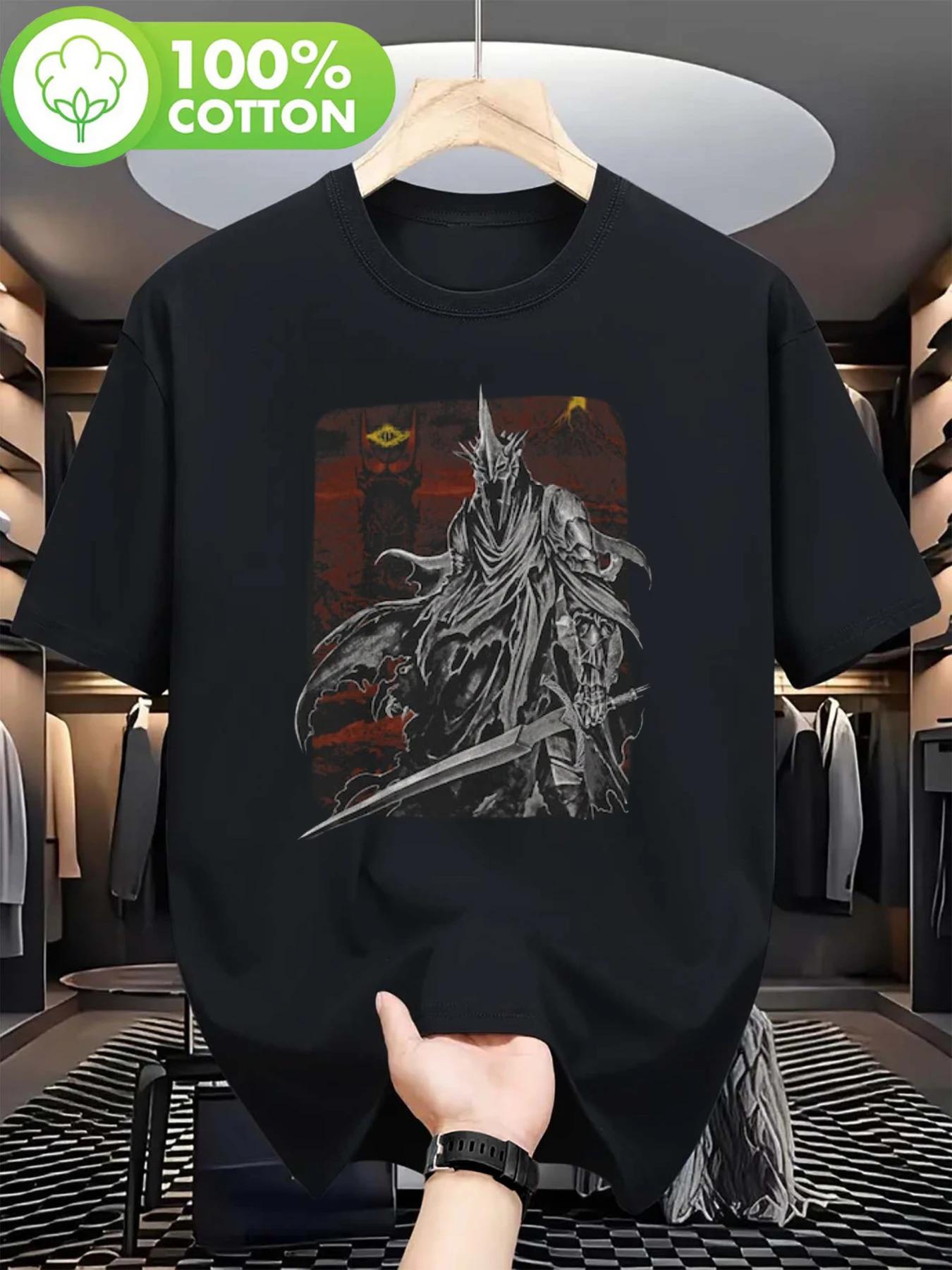 

Мужская футболка с принтом Темного Властелина - Дизайн Короля-чародея Ангмара с мечом и красным плащом Хэллоуинская футболка Необходима для Фэнтези Ф... S разноцветный