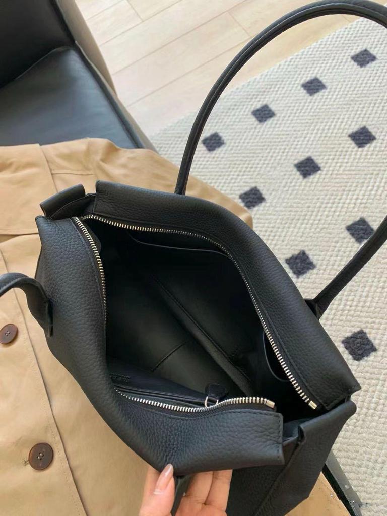 Kendall's Lychee Grain Cowhide Rectangular Baguette Handbag - Luxury Women's Shoulder Bag