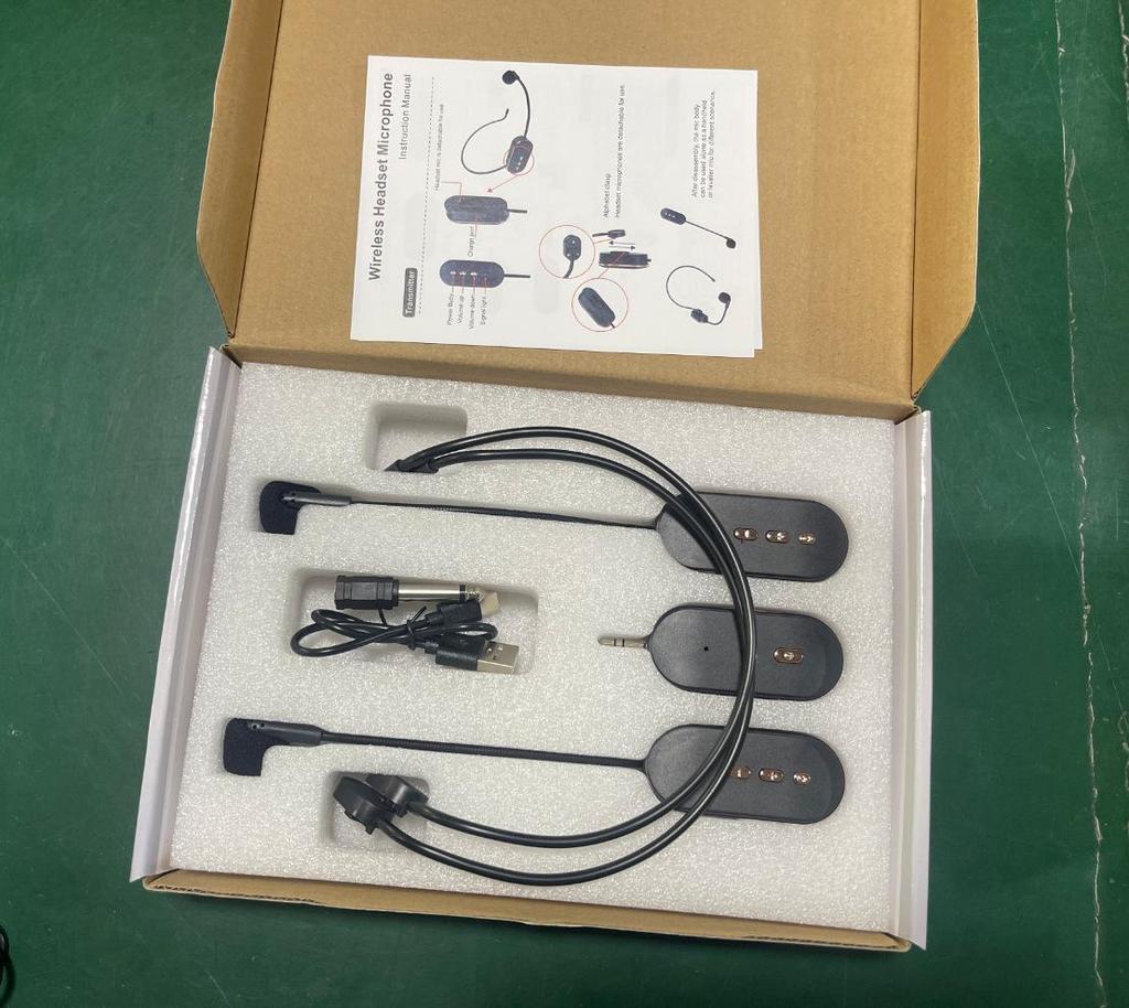 2.4G Dual Wireless Microphone and Bluetooth Speaker for Teaching and Stage Performance