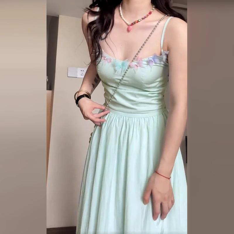 French Green Strappy Women's Summer Dress 2026: Petite Waist-Cinched Beach Vacation Long Dress