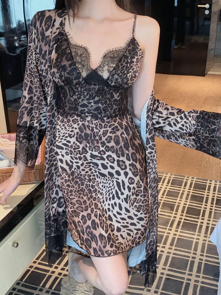 Sexy suspender ice silk nightdress two-piece set summer pure desire wind with chest pad silk back loungewear 1011 new