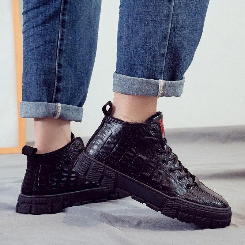 New Winter Men 'S Casual Shoes Leather Upper Plus Velvet Warm Male Boots  Korean Version Trend Black Round Head Men 'S Shoes