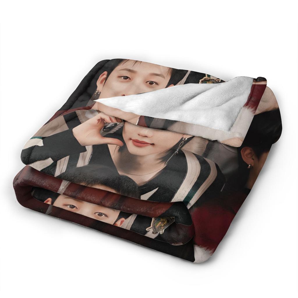 S-StrayKids Blanket Quality Super Soft K-pop Boys Group Throw Blanket Winter Children Living Room Pattern Bedspread