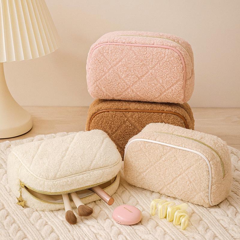 Portable Travel Fur Cosmetic Bag High Value Plush Storage Bag Handheld Bag Simple Style Stationery Pencil Case