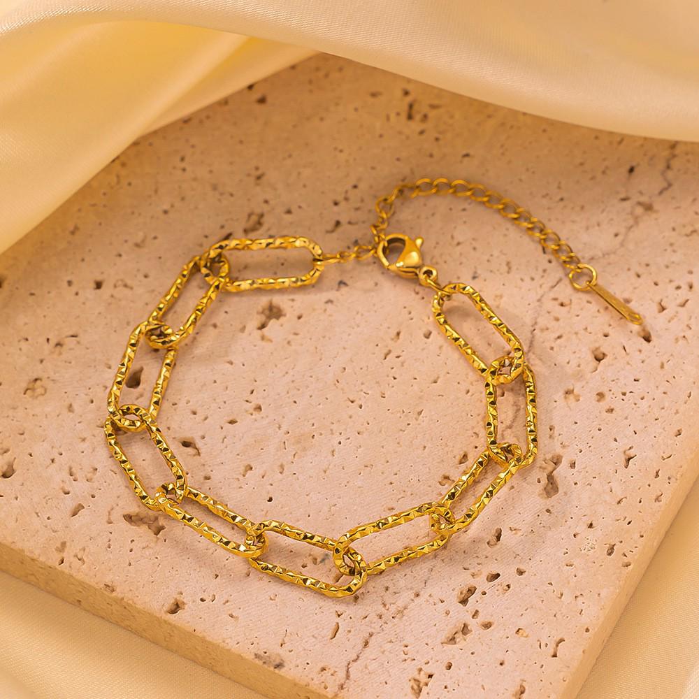 18K Gold Trendy Cuban Link Necklace: European & American Style, Non-Fading, Fashionable Personalized Chain, High-End Jewelry.