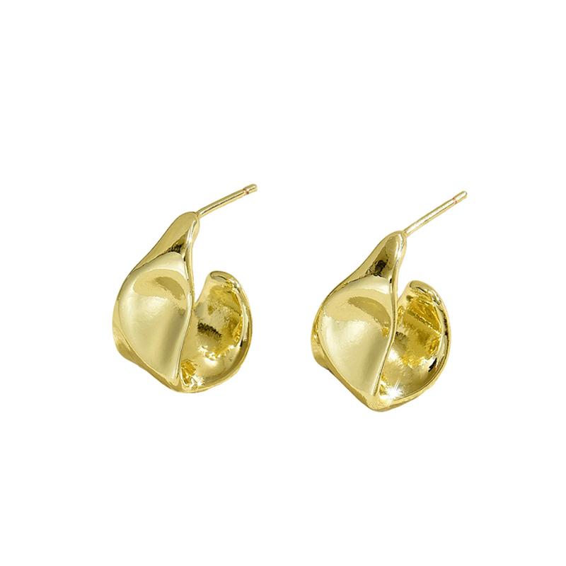 Metal Irregular Pleated Stud Earrings for Woman New Trendy Simple Gold Color Abstract Geometric C-Shaped Fine Earrings Jewelry