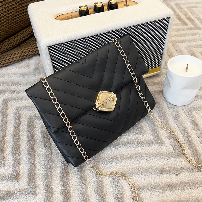 Women's Bag Summer New Urban Simple Oblique Span Shoulder Bag Fashion Lock Diamond Chain Mobile Phone Bag