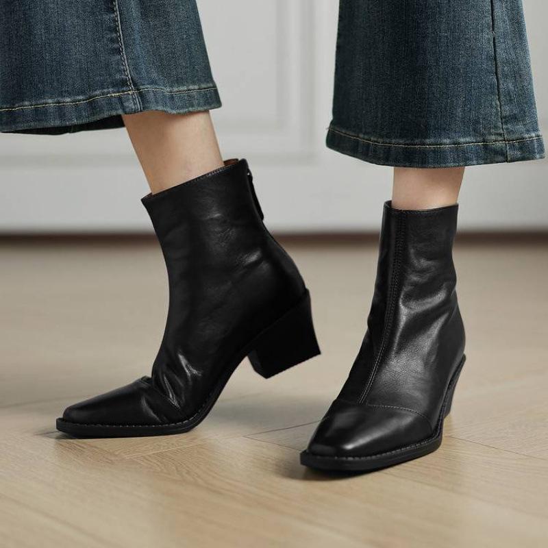 Korean version of medium heel leather pointed fashion boots women's large size square heel comfortable cowhide women's boots rear zipper medium bo