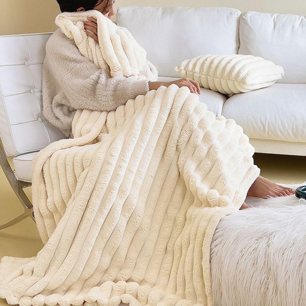 Durable Solid Color Flannel Blanket Thickened Comfortable Blanket Soft Warm Office Nap Blanket Travel
