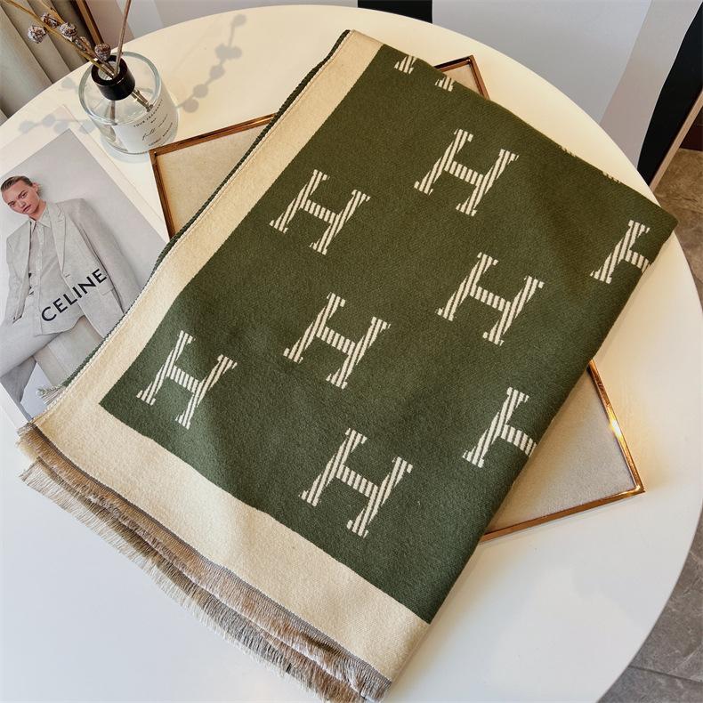 

2024 Осень/Зима Новый Имитация Кашемира Внешний Теплый Офисный Универсальный Удлиненный Толстый Шарф Кондиционер Комната Шаль для Женщин 185X65cm зелёный