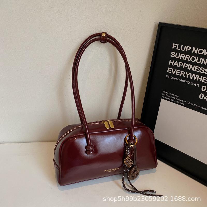 Premium texture retro baseball bag women's autumn and winter casual versatile shoulder bag large capacity hand bag
