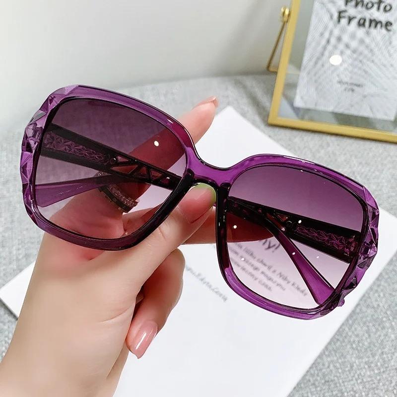 New Fashion Oversized Sunglasses Women Big Frame Vintage Square Glasses Uv400 Eyewear Classic Goggles
