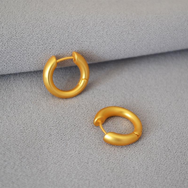 

CELI Minimalist Gold-Plated Retro Brass Matte Ear Cuff Earrings for Women