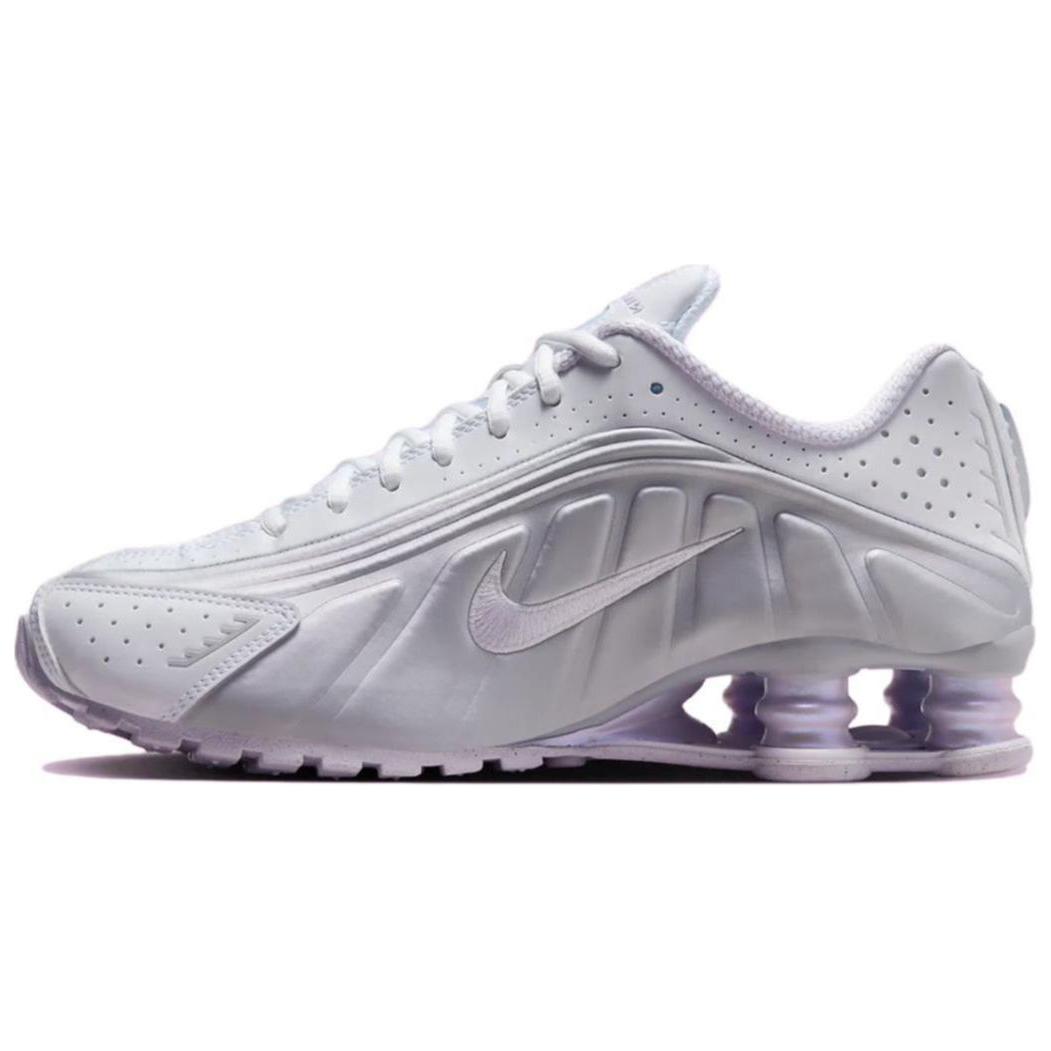 

Новые женские Nike Shox R4 Белый Металлический Платиновый Едва Виноградный HF5076-100 38.5
