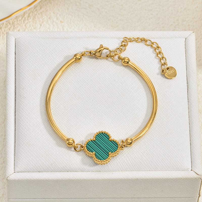 Stylish and Sophisticated Double-sided Four-leaf Clover Bracelet Women's Titanium Steel Bracelet