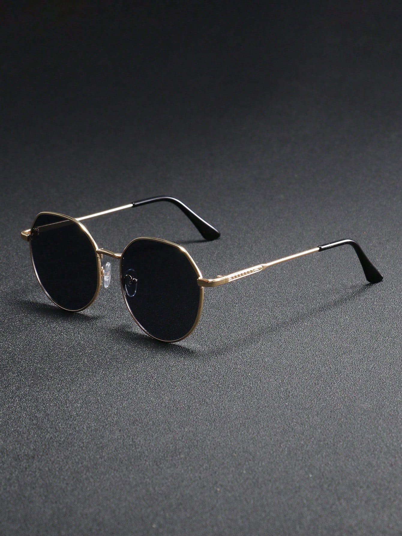 

Men s metal full-rim geometric thin-frame casual street fashion glasses, suitable for daily commuting, outfit photography, outdo чёрный