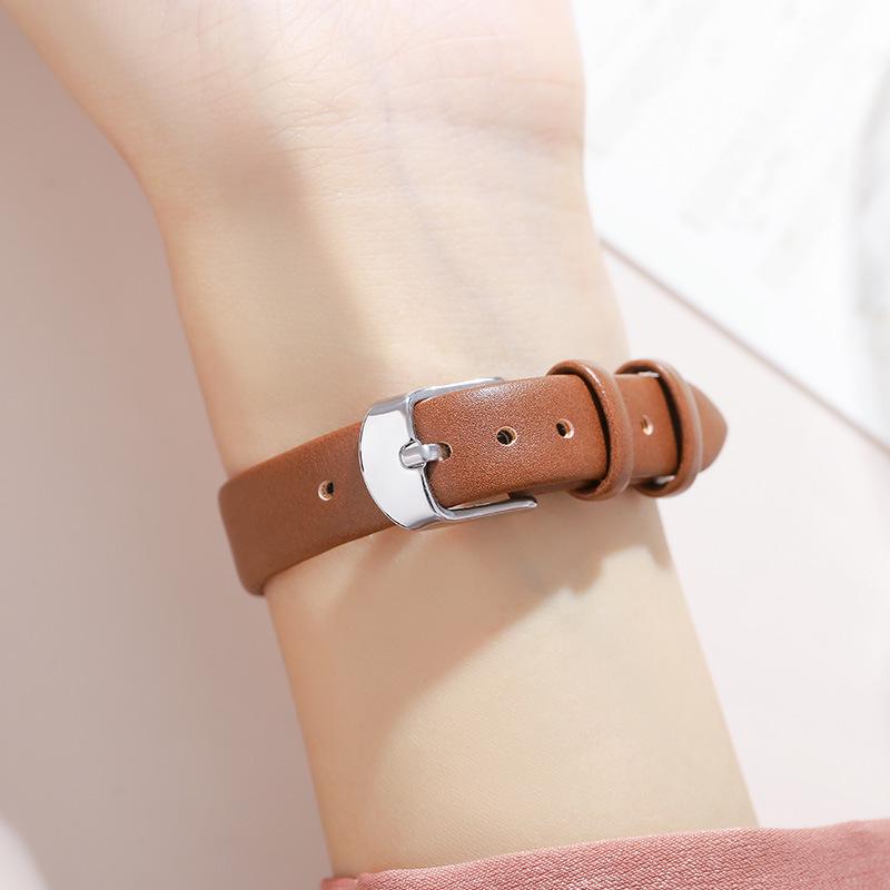 Gedi Women's Square Dial Leather Strap Quartz Waterproof Watch