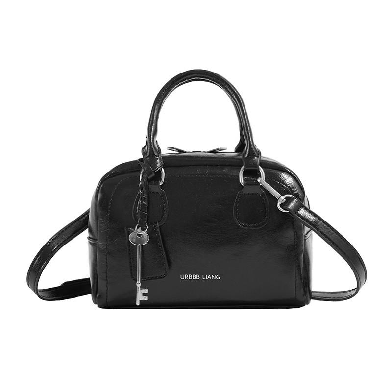 2025 New Fashion Women's Boston Bag High-end Handbag Niche Commuter Versatile Shoulder Crossbody Bag