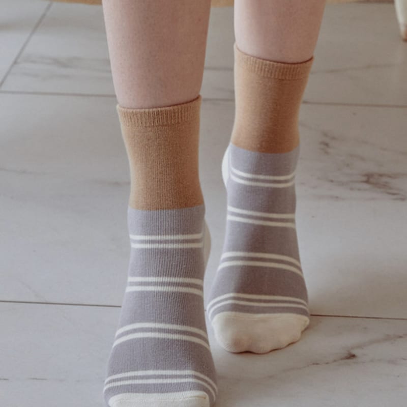 

Abiruz Women s Socks YSJ-WBT-17 220~250mm