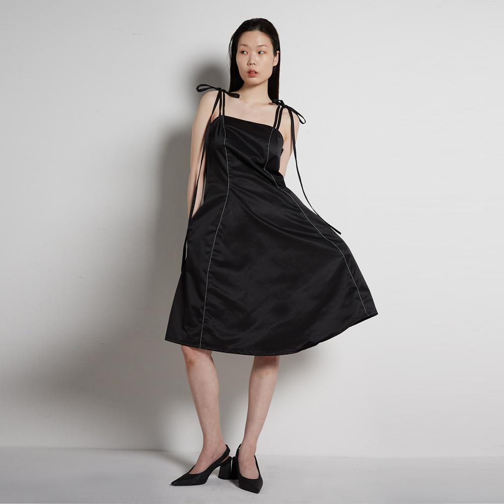 Aidieolliseuteu Pocket Midi Dress