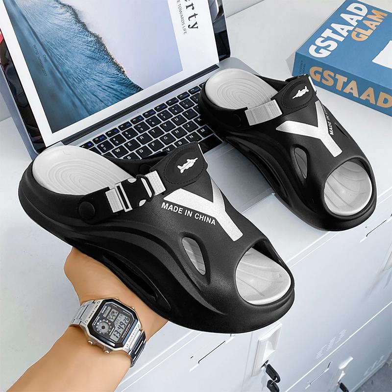 Men's Summer Slippers Fashionable Versatile Comfortable Non Slip Beach Sandals Furniture Shower Outdoor Dual Use Men's Slippers