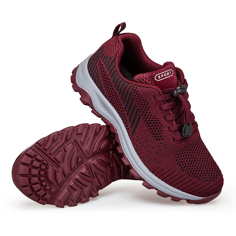 Lightweight and breathable mid-breathable health shoes non-slip soft-soled mother shoes sports and leisure walking shoes