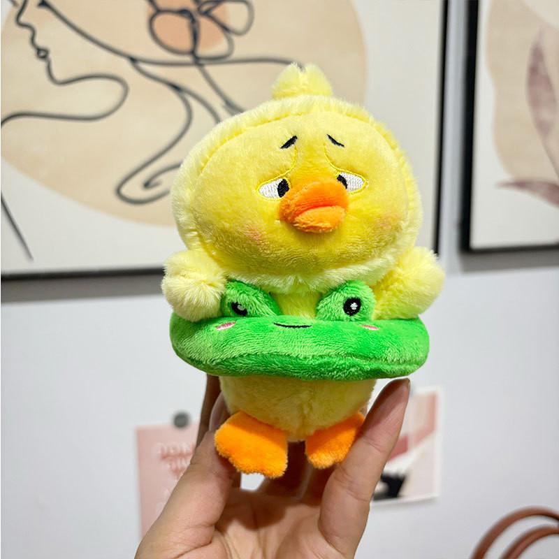 Soft Collectible Duck Plush Doll 10cm With Heart And Bee Options Customization