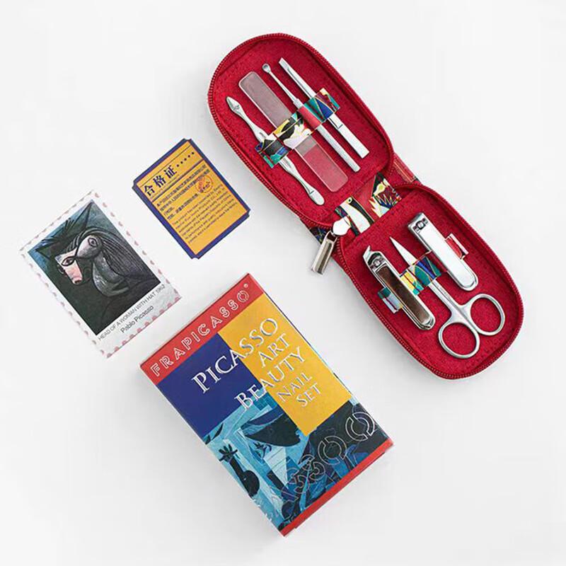 Siyutang Silk Scarf & Nail Clipper Gift Set