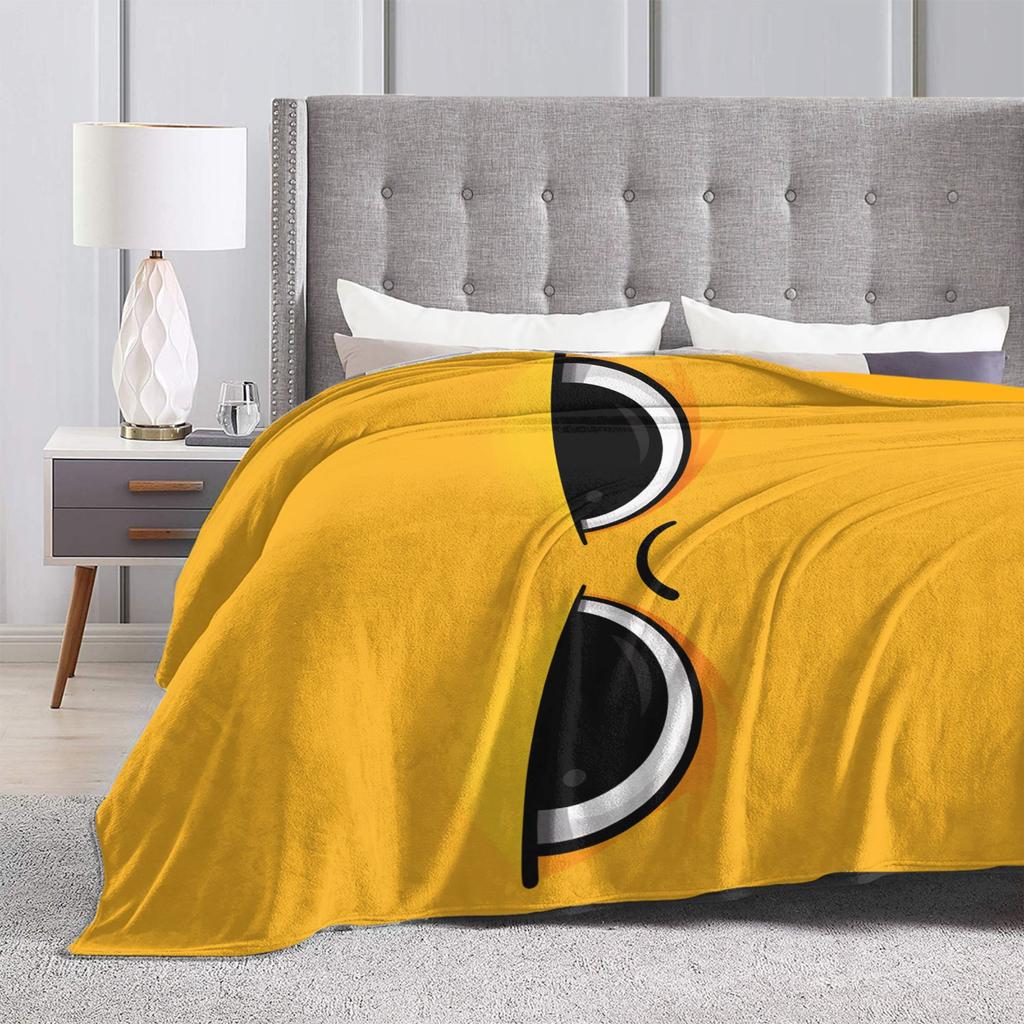 Cartoon Face Meme Blanket Girls Flannel Throw Blanket For Sofa Home Comfortable Quality Bedspread Present