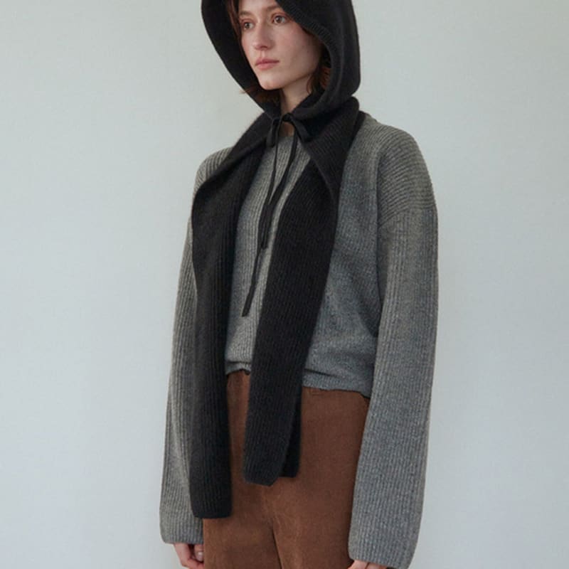 STEP AROUND Knit Hooded Scarf_BLACK