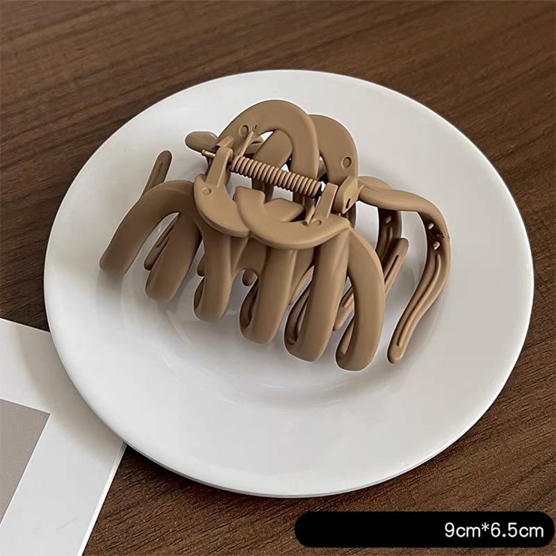 UXSL New Scrub Grab Clip Pumpkin Hair Claws Shark Clip Women Back Long Thick Hair Holder Hair Clip Lady Elegant Hair Accessories