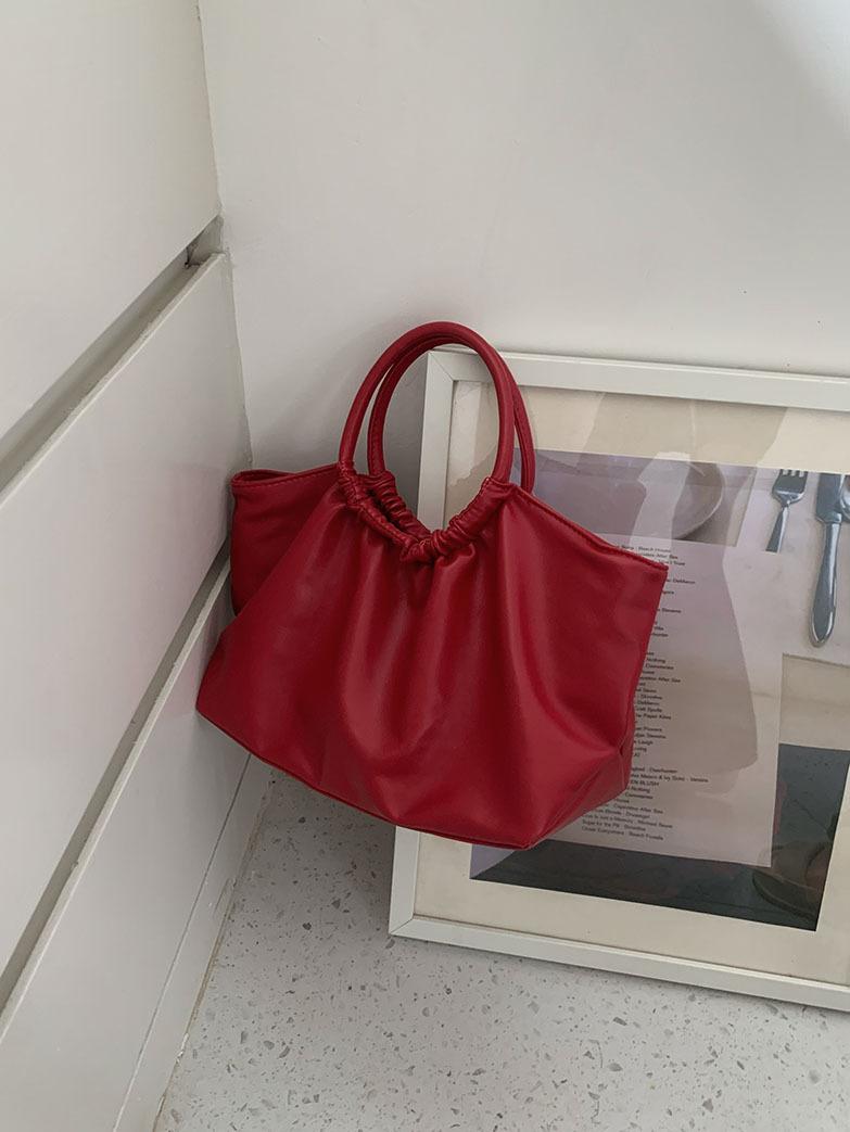 

Korean version pleated cloud bag red wedding large-capacity handbag bridal wedding bag versatile shoulder messenger bag красный