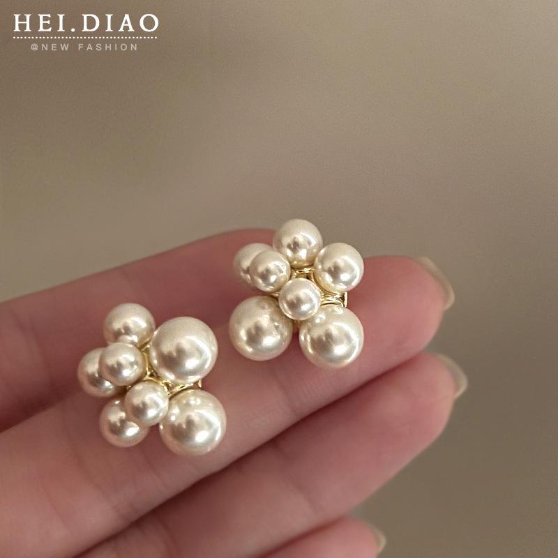 

Элегантные клипсы с жемчугом для непроколотых ушей - Шикарный и роскошный дизайн Ear clip style