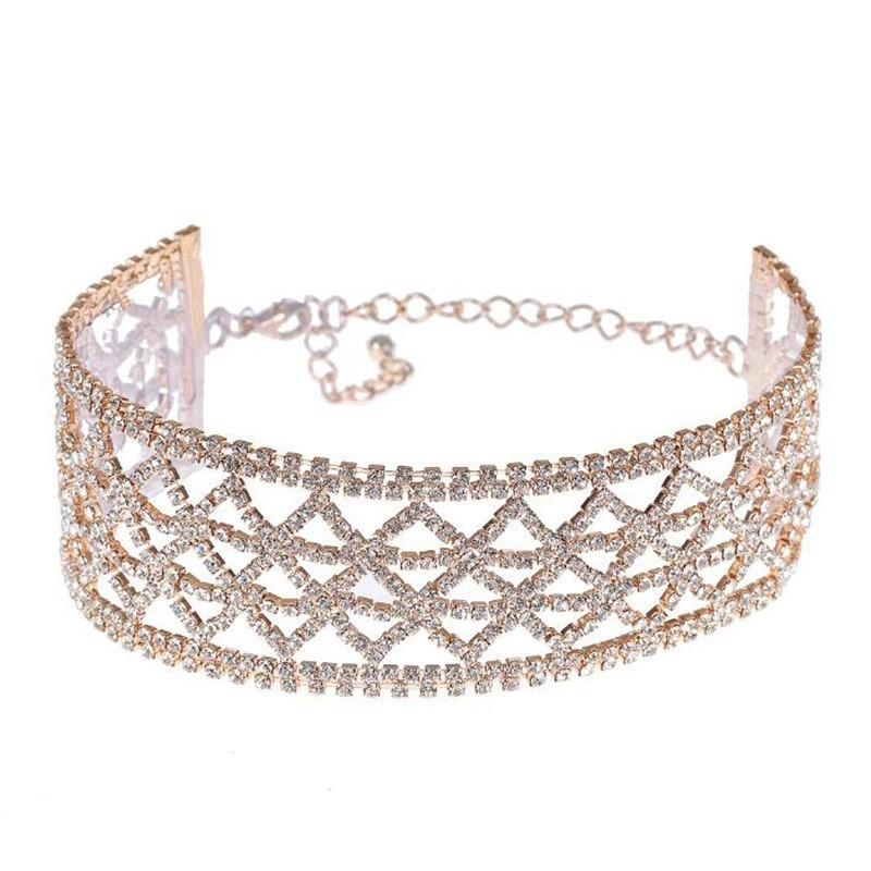 Glänsande Rhombus Strass Kors Halsband Flerlagers Nischdesign Halsband Trendigt Kall Vind Halsband Choker