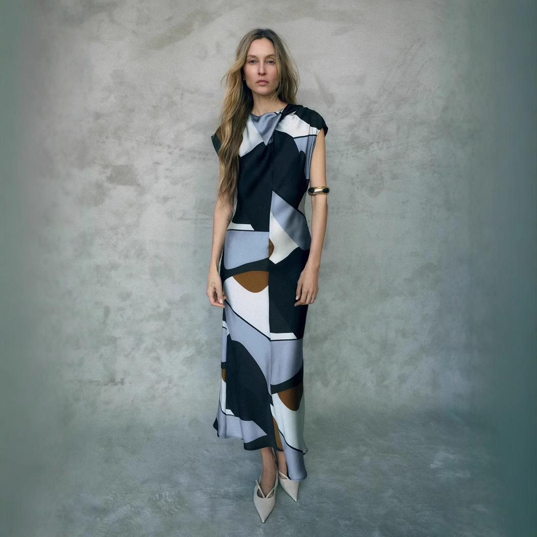 

Elegant European & American Silk Satin Printed Dress Small