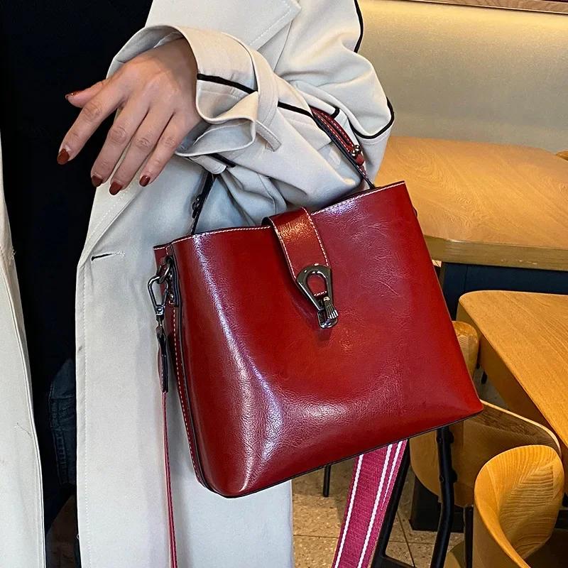 

Женская сумка-ведро из натуральной вощеной кожи, повседневная и простая сумка, большая вместимость, женская модная сумка через плечо из коровьей кожи