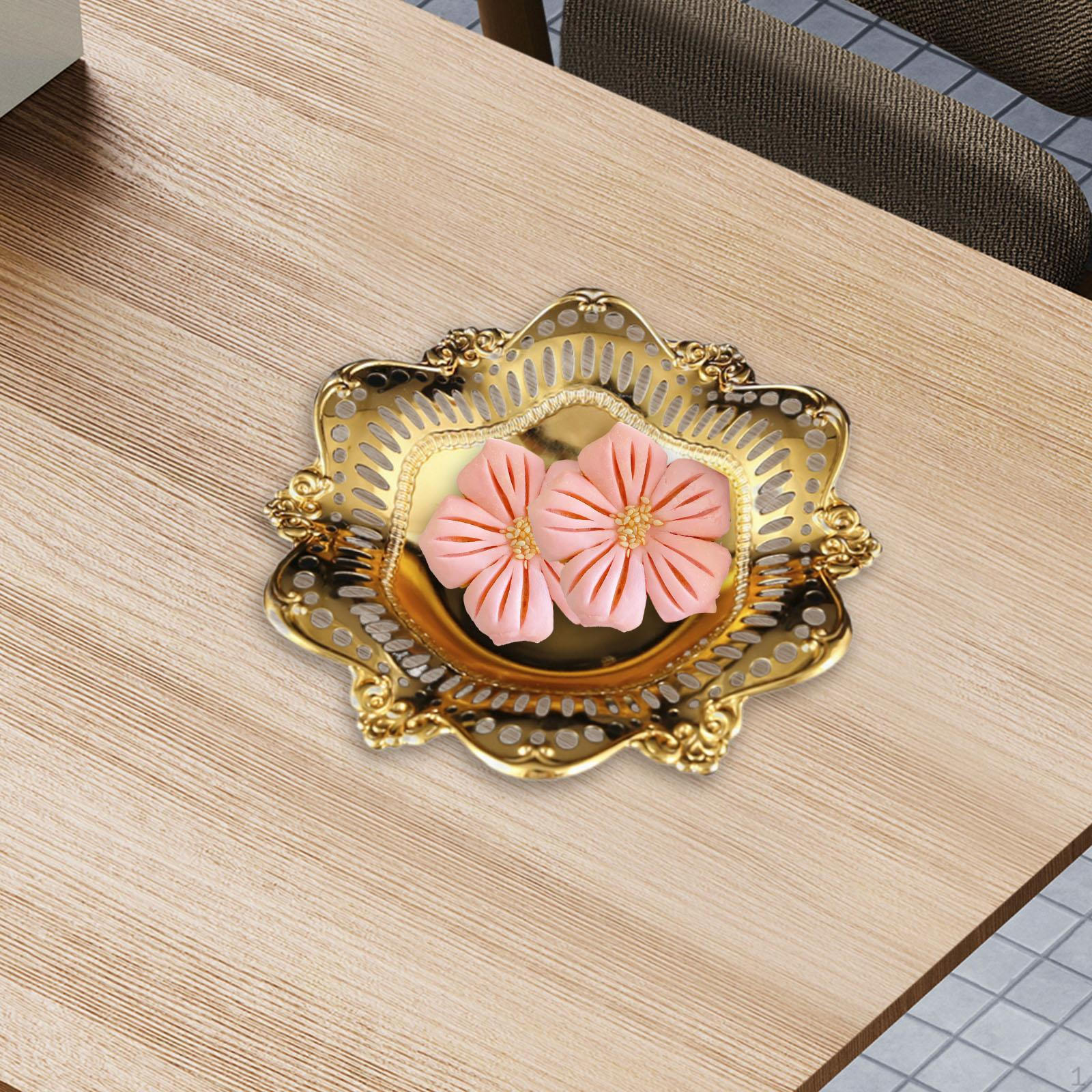 

Подставка для торта с кольцом-держателем в золотистом тоне Style B