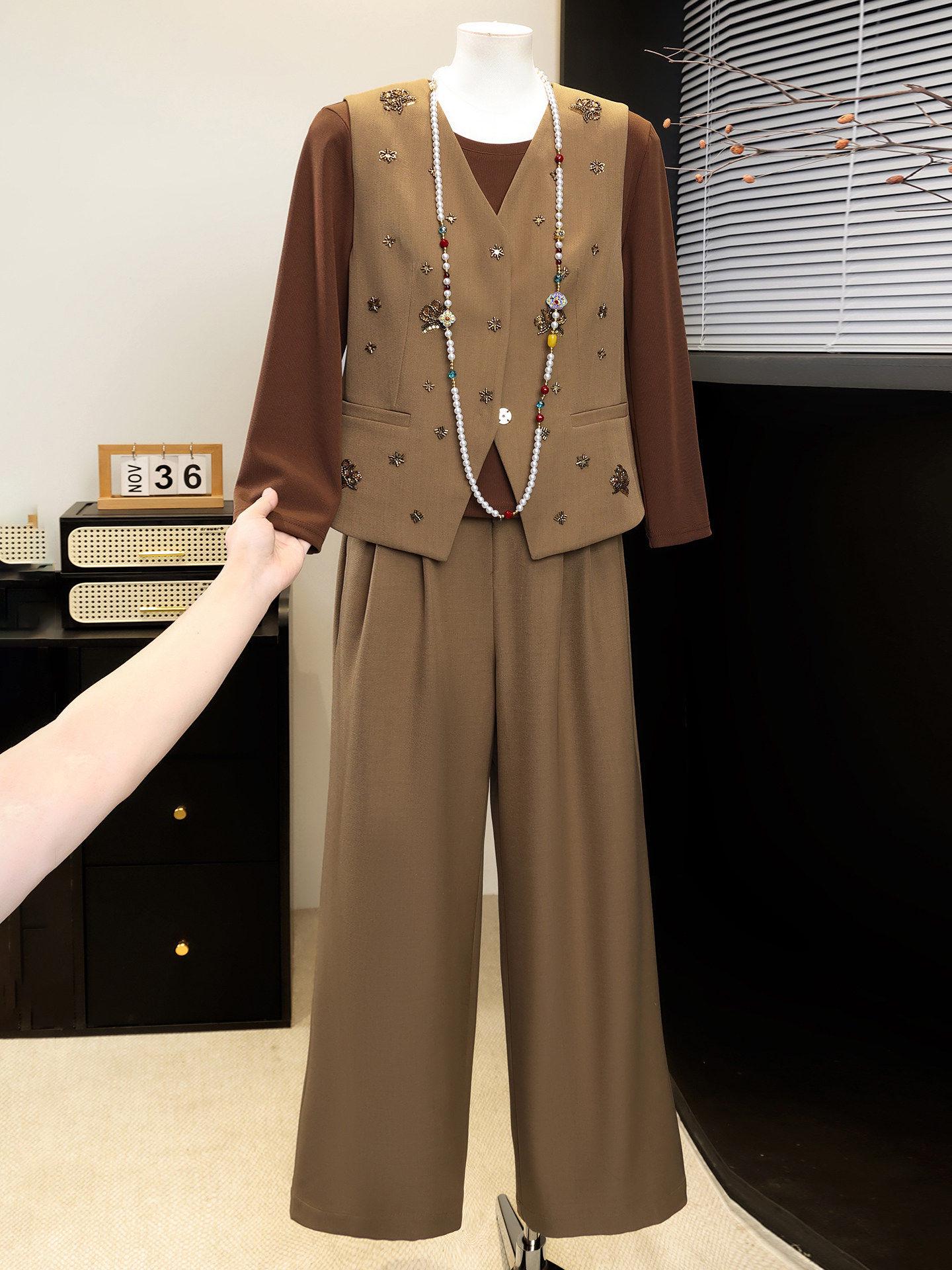 

Spring Fashion Suit Vest Set: Slimming Three-Piece Outfit for Middle-Aged & Elderly Women XL for 80-105 jin