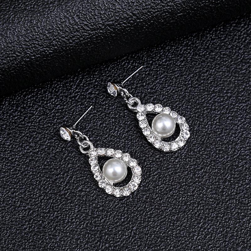 European and American pearl necklace earrings set women's fashion temperament explosive alloy water drop flower bridal dress personality