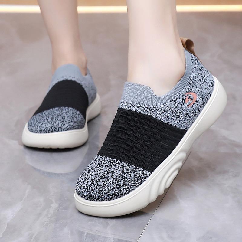 Shoes women's new casual single shoes lazy comfortable one-pedal muffin shoes fashionable versatile breathable lightweight mother shoes