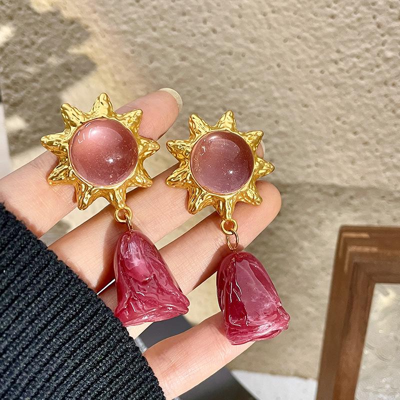 Vintage Pink Alloy Flower Stud Earrings - Retro Exaggerated Fashion Design