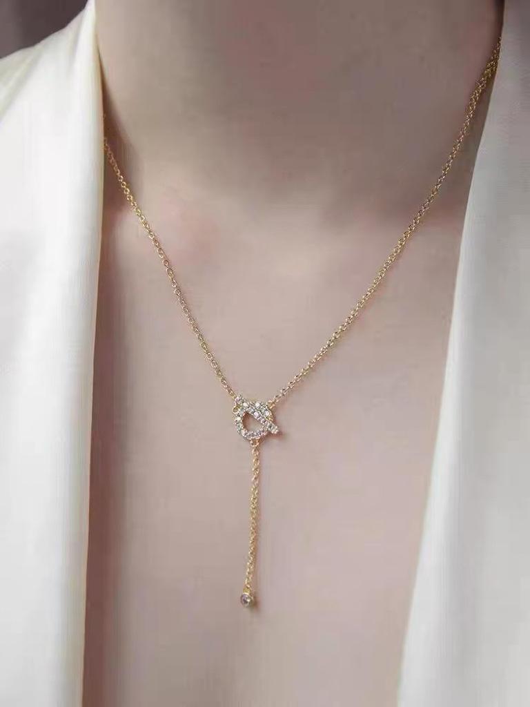 Simple Temperament Golden Beanie Necklace Female