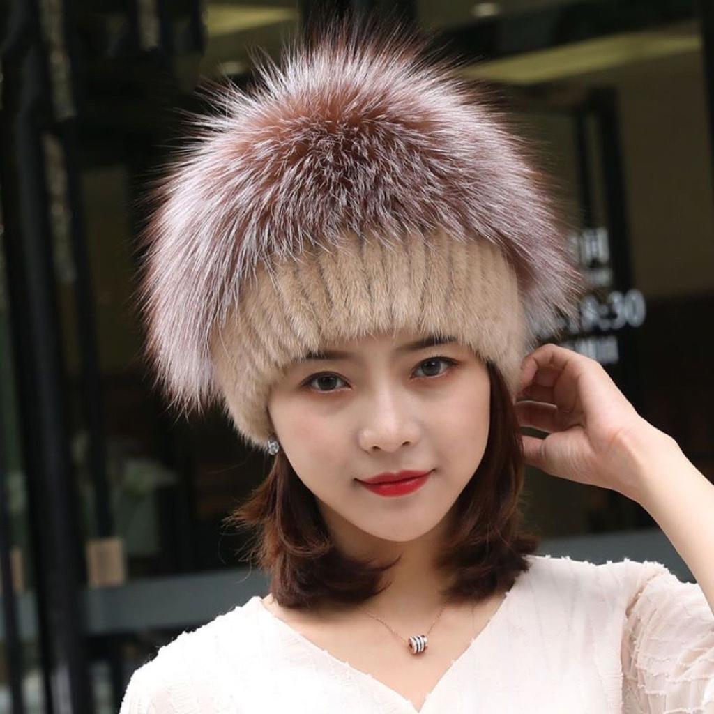 High-end Knitted Winter Warm Hat - Premium Cute and Stylish Earflap Beanie for Women