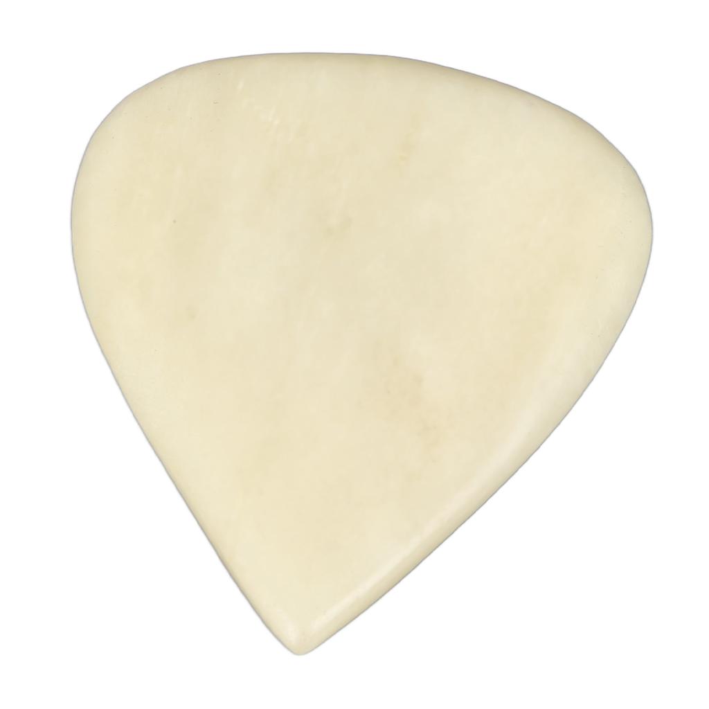 Guitar Bass Pick with Concave Design Natural Ox Bone Heart Shape Playing Pick for Stringed Instruments Cream Yellow